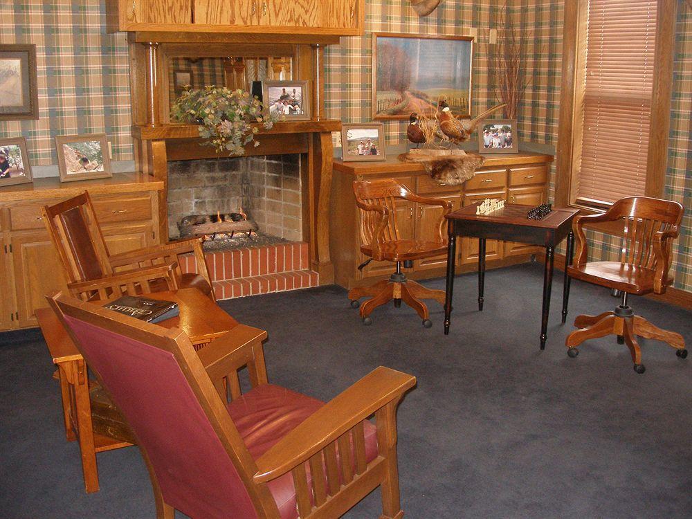 Suburban Studios Kansas City Airport North Platte City Eksteriør billede