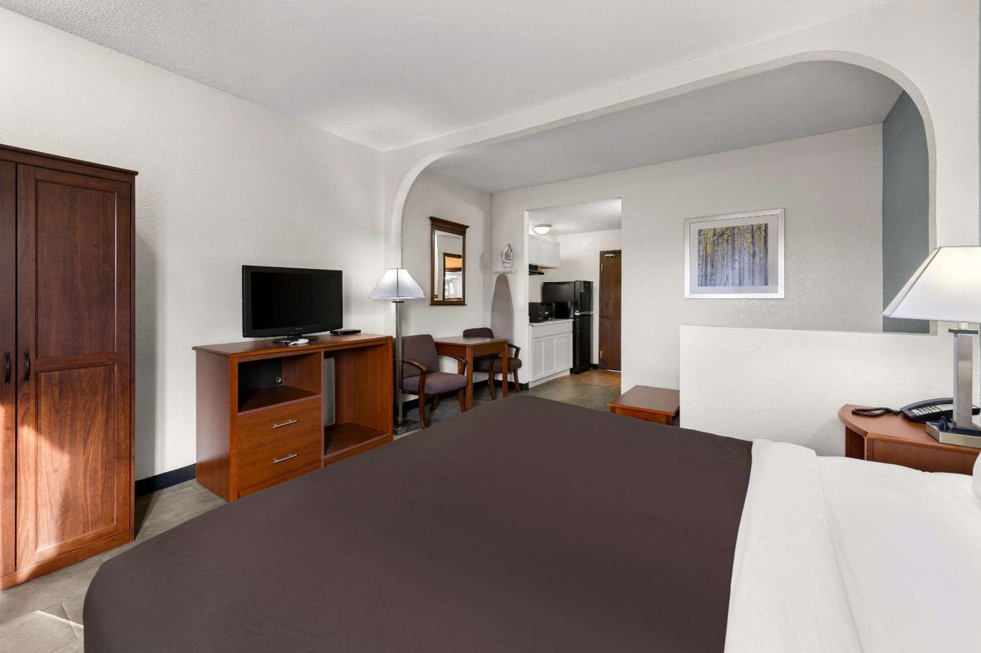 Suburban Studios Kansas City Airport North Platte City Eksteriør billede