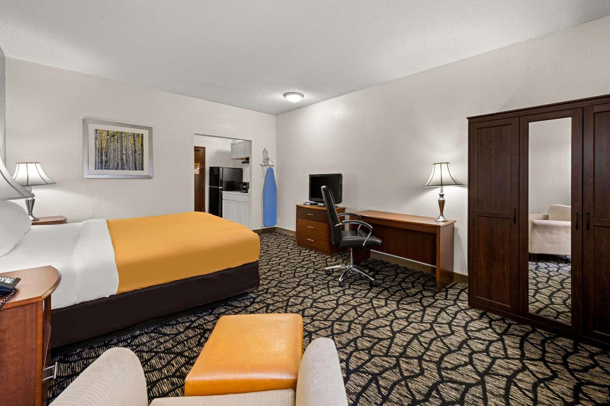 Suburban Studios Kansas City Airport North Platte City Eksteriør billede
